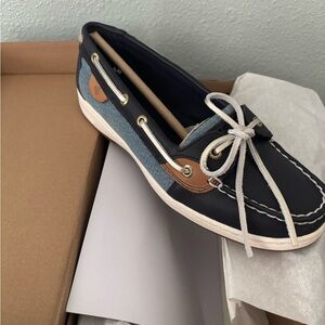 SPERRY Angelfish Navy Leather & Denim Boat Shoe with Contrast Laces